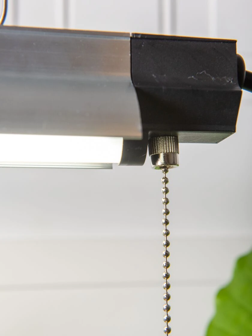 Miracle LEDĀ® Hangable LED Grow Light - Image 3